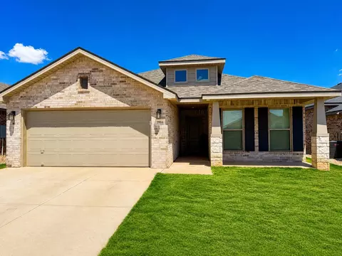 2916 Cottonwood Ave, Wolfforth, TX 79382