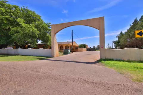 1211 140th St, Lubbock, TX 79423