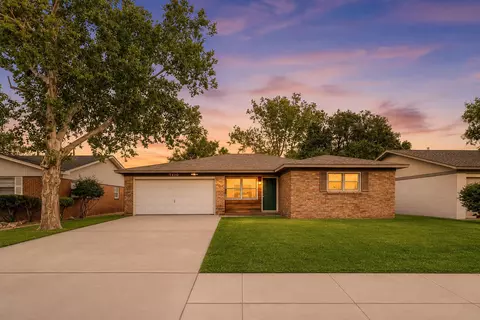 4216 51st St, Lubbock, TX 79413