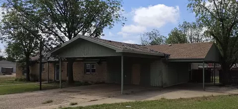 706 E Buckley St, Brownfield, TX 79316