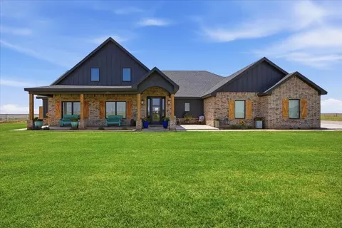 2129 Fm 597, Abernathy, TX 79311