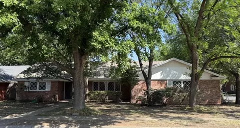 3217 53rd St, Lubbock, TX 79413