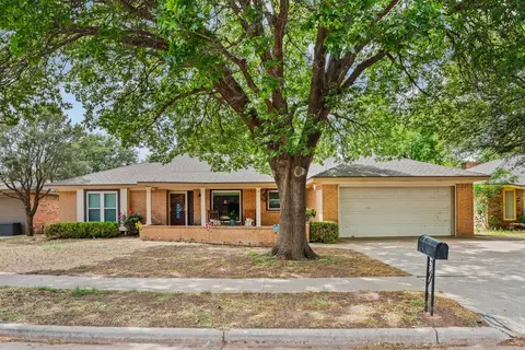 8012 Raleigh Ave, Lubbock, TX 79424
