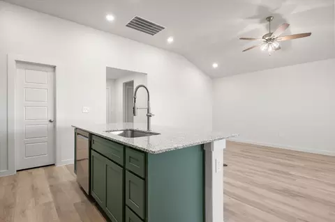 Entry Way - 7113 14th St, Lubbock, TX 79416 photo 4 of 5