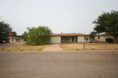 712 15th St, Abernathy, TX 79311