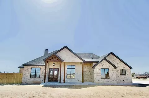 7211 W 12th St, Plainview, TX 79072