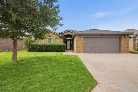 501 N 6th St, Wolfforth, TX 79382
