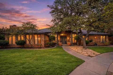 9604 Savannah Ave, Lubbock, TX 79424