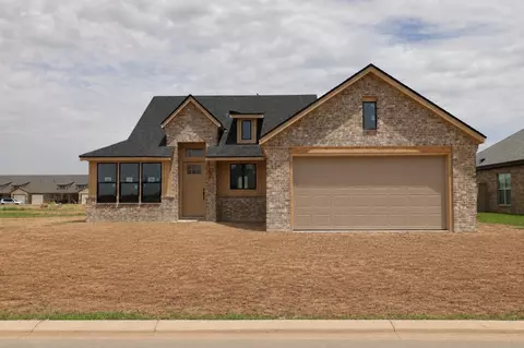 1214 N 6th St, Wolfforth, TX 79382