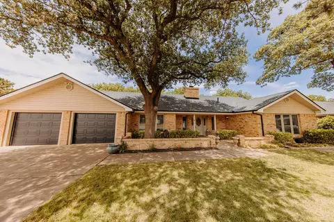 3408 94th St, Lubbock, TX 79423
