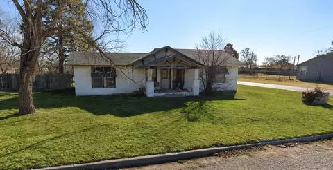 512 Main St, Idalou, TX 79329