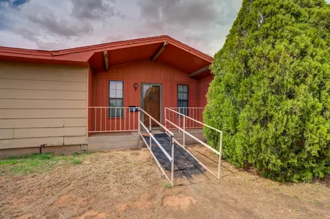 6921 Elephant Rd, Lubbock, TX 79407