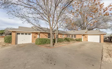2410 33rd St, Lubbock, TX 79411