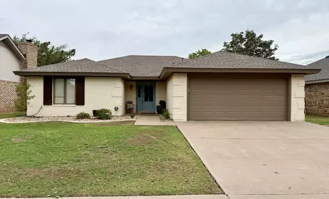 5706 89th St, Lubbock, TX 79424
