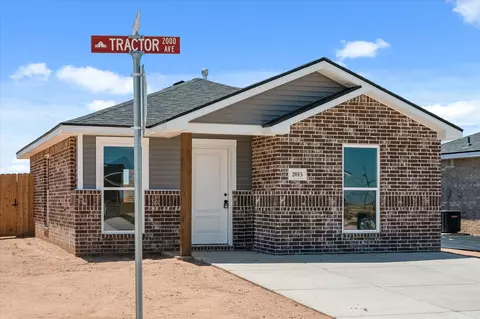 2015 Tractor Ave, Wolfforth, TX 79382