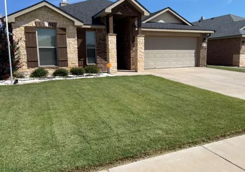 7044 95th St, Lubbock, TX 79424