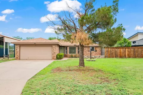 12 Highland Dr, Ransom Canyon, TX 79366