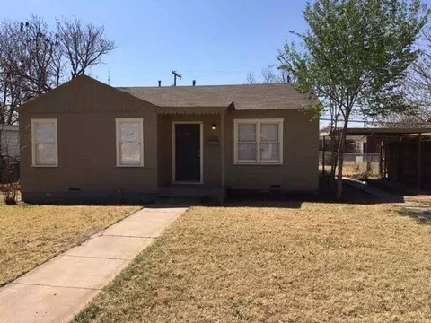 2709 41st St, Lubbock, TX 79413