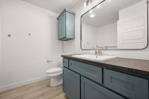 Bath - 12003 Ironton Ave, Lubbock, TX 79424 photo 1 of 2
