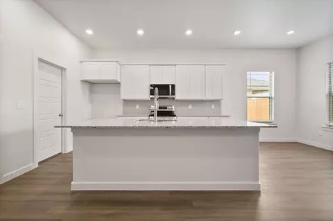 Kitchen - 3023 137th St, Lubbock, TX 79423 photo 1 of 3
