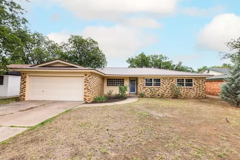 6805 Avenue W, Lubbock, TX 79412