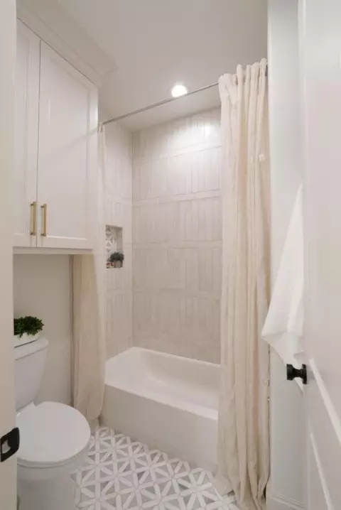 Bath - 4101 149th St, Lubbock, TX 79423 photo 10 of 10