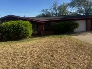 2513 52nd St, Lubbock, TX 79413