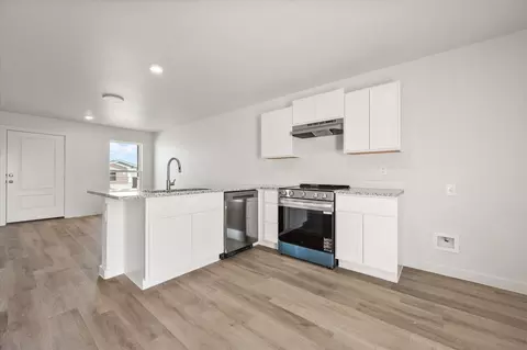 Kitchen - 5513 Smith St, Lubbock, TX 79416 photo 2 of 3