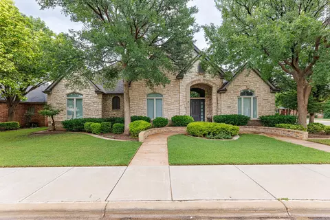9809 Topeka Ave, Lubbock, TX 79424