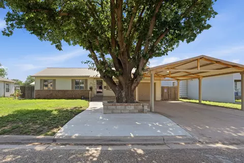 1020 S 14th St, Slaton, TX 79364