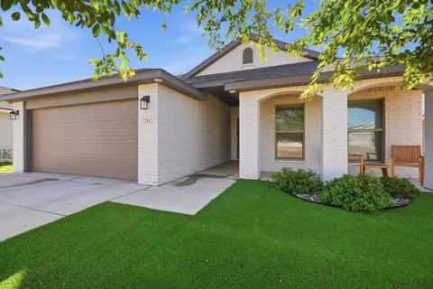 2912 Abbeville Ave, Wolfforth, TX 79382