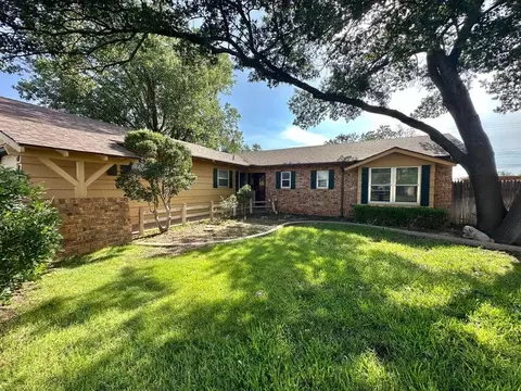 Exterior - 1812 Floydada St, Plainview, TX 79072 photo 6 of 6