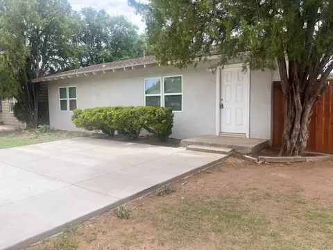 2419 39th St, Lubbock, TX 79412