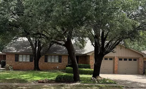 3713 69th St, Lubbock, TX 79413