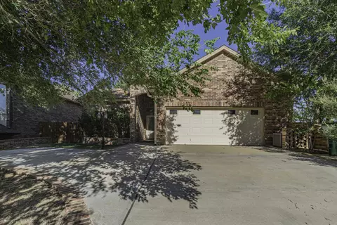 33 W Lakeshore Dr, Ransom Canyon, TX 79366