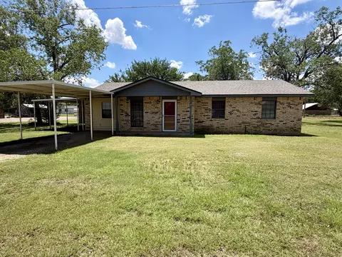 207 Wilson St, Quitaque, TX 79255