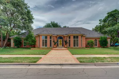 9317 Salisbury Ave, Lubbock, TX 79424