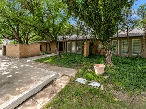 4910 19th St, Lubbock, TX 79407