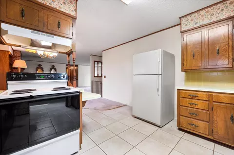 Kitchen - 7006 W 13th St, Plainview, TX 79072 photo 2 of 5