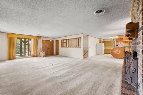 Living - 7006 W 13th St, Plainview, TX 79072 photo 3 of 6