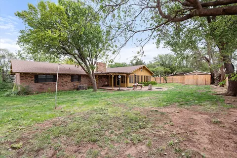 Exterior - 7006 W 13th St, Plainview, TX 79072 photo 6 of 9
