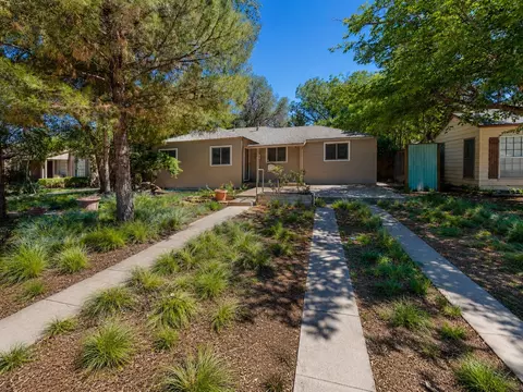 2421 32nd St, Lubbock, TX 79411