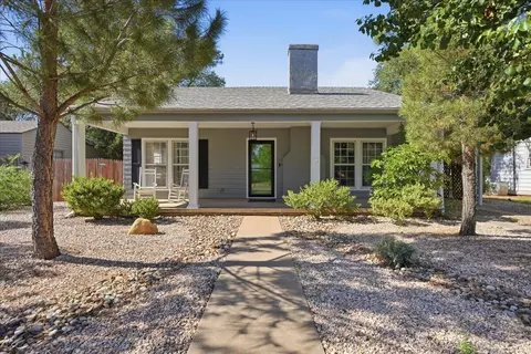 2423 28th St, Lubbock, TX 79411