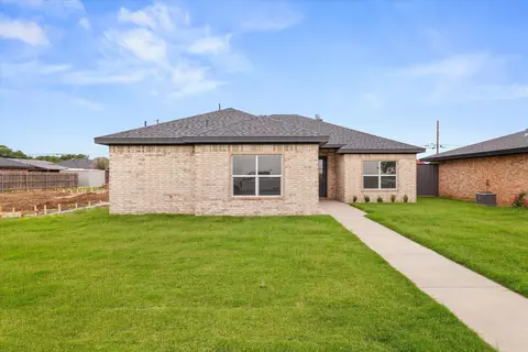 619 Holly St, Levelland, TX 79336