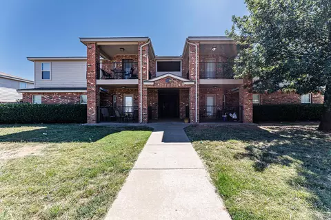 5839 7th St, Lubbock, TX 79416