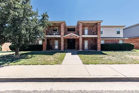 5827 6th St, Lubbock, TX 79416