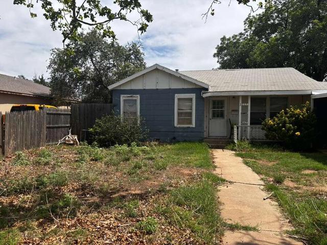 2035 62nd St, Lubbock, TX 79412