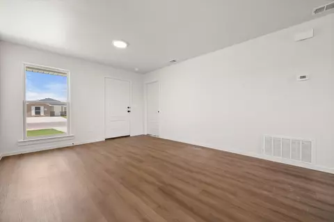 Living - 5519 Smith St, Lubbock, TX 79416 photo 3 of 4