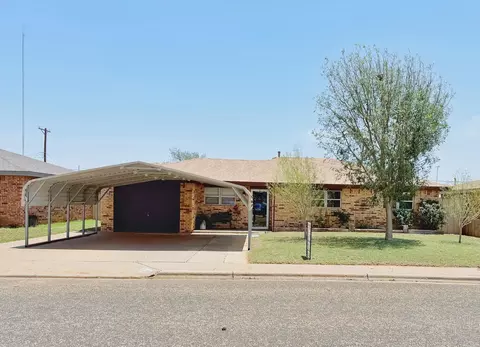 211 Avenue U, Levelland, TX 79336