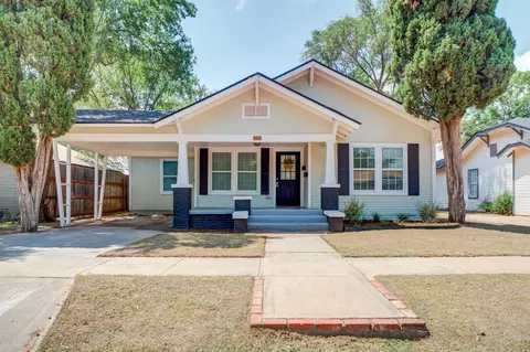 1907 16th St, Lubbock, TX 79401